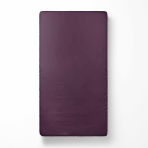 Satin Spannbettlaken „Plum glow“. Spannbettlaken, 90x200 cm, 135/140x200 cm, 155/160x200 cm, 180x200 cm. Elegantes pflaumenfarbenes spannbetttuch, das ihrem bettzeug einen hauch von wärme und raffinesse verleiht.