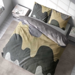 Premium satin bettwäsche set "Artistic". Bettwäsche aus Satin, 135/140x200 cm, 150x200 cm, 155/160x200 cm, 180x200 cm, 200x200 cm, 200x220 cm. Weiche graue, sandfarbene und dunkelgraue bettwäschegarnitur mit fließenden wellenmotiven.